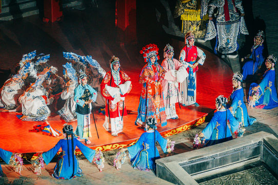 Wuling Nightless City