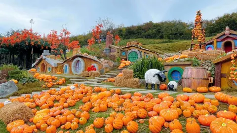 Sky Land attraction in Anji