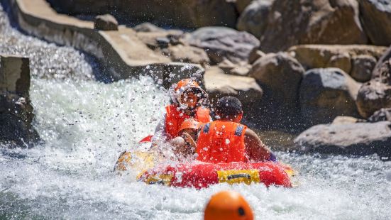 Longwangshan Canyon Rafting