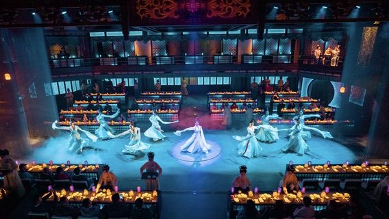 "Along the River During the Qingming Festival · Song Banquet" Performance