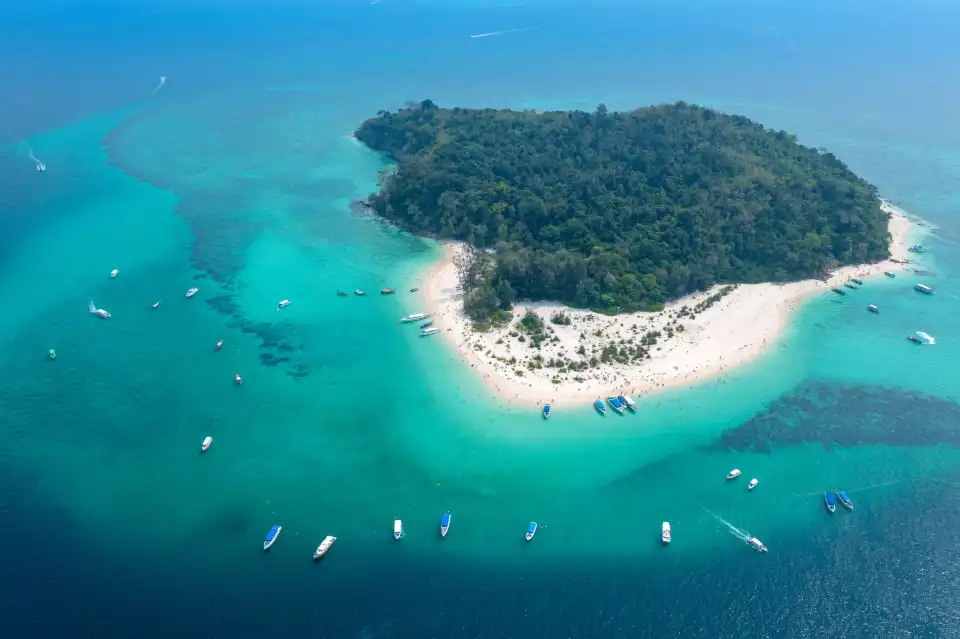 5_Phi Phi Islands