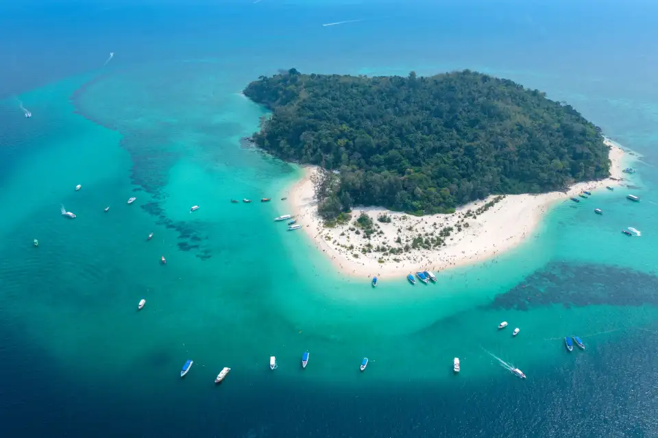 5_Phi Phi Islands
