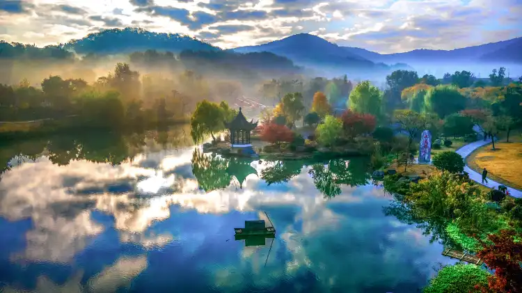 Hotels in Runzhou District