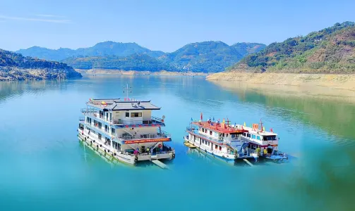 萬峯湖遊船萬峰湖紅椿碼頭遊船票所有旅客