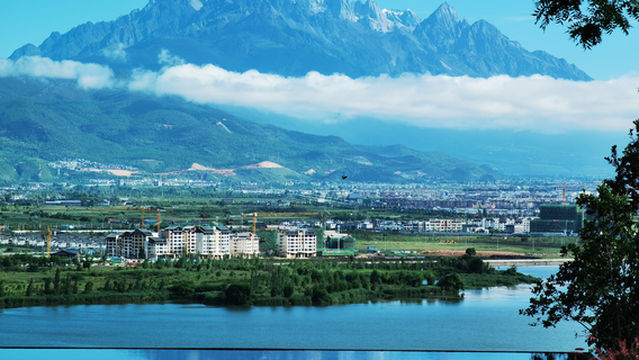 Cloud Mountain and Sea Resort