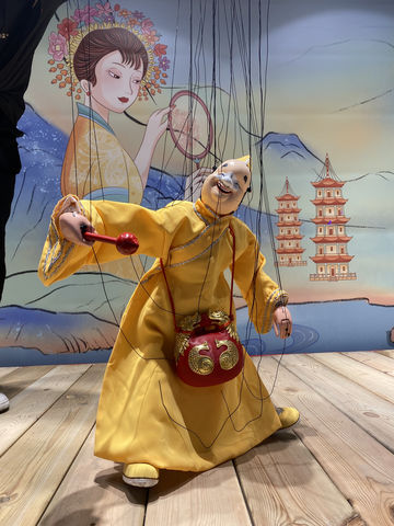 Quanzhou string puppet show performance