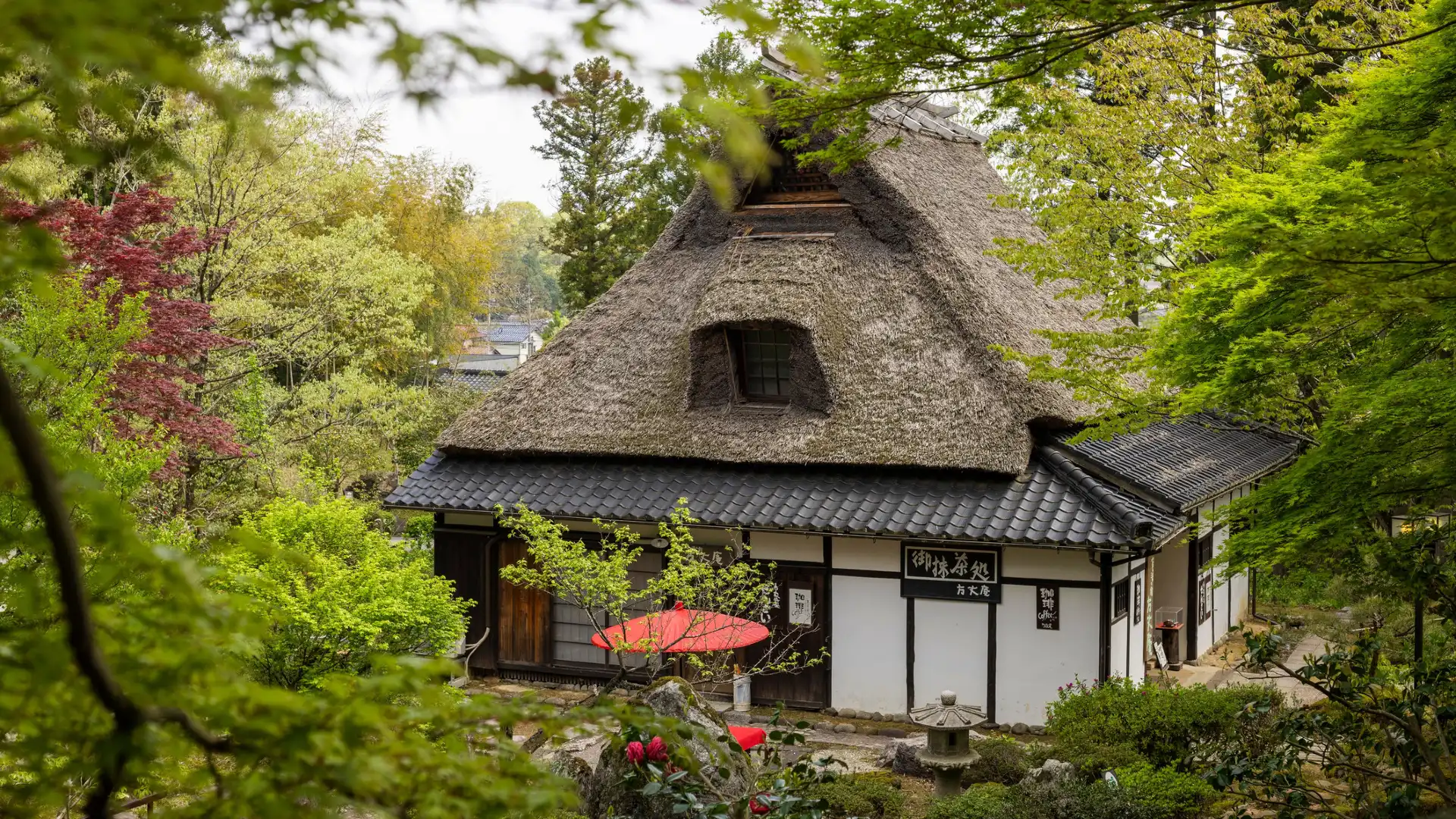 Hotels near Kaga traditional crafts village Yunokuni no mori