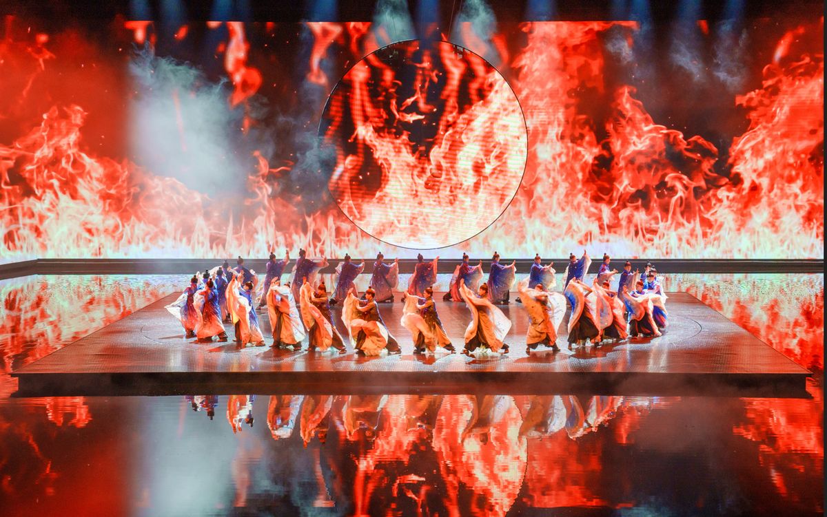 "Moon Over Wuyi" Performance