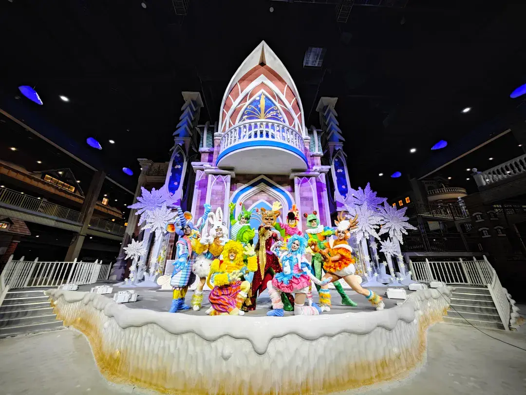 2_Taihu Lake Longemont Ice World