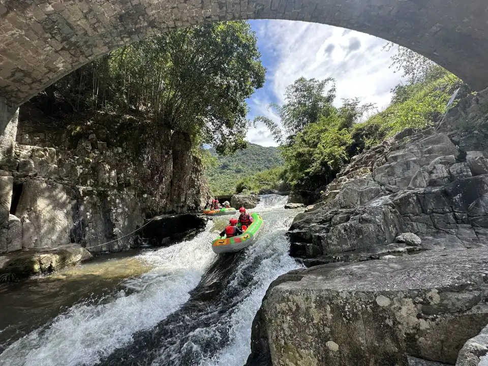 3_Fuzhou Huatai Tianmen Mountain Rafting Trip