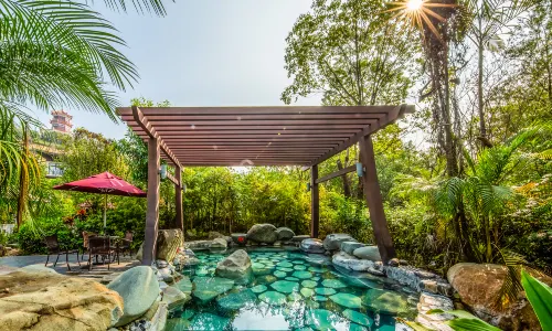 Yihe Hotspring Resort