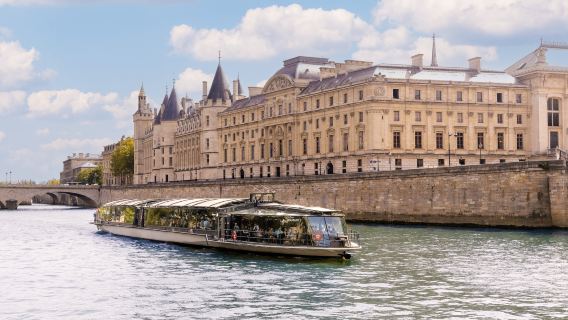 Bateaux Parisiens Cruise