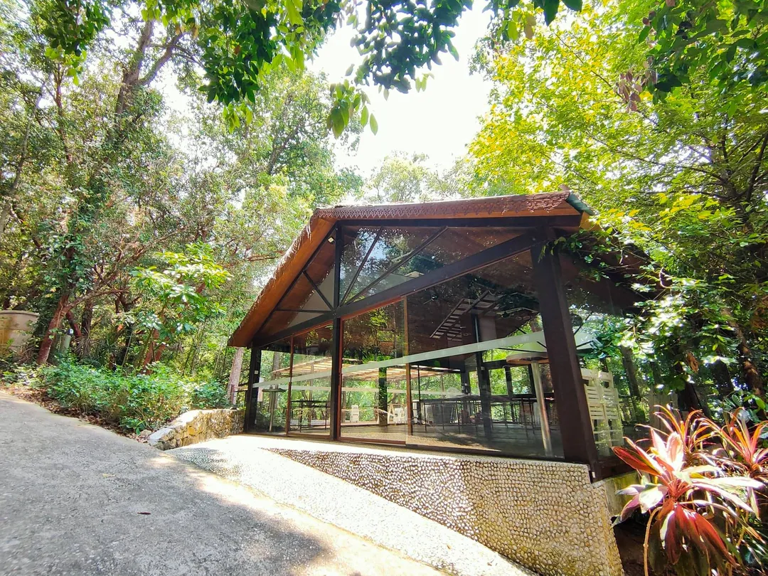 1_Tropical Spice Garden