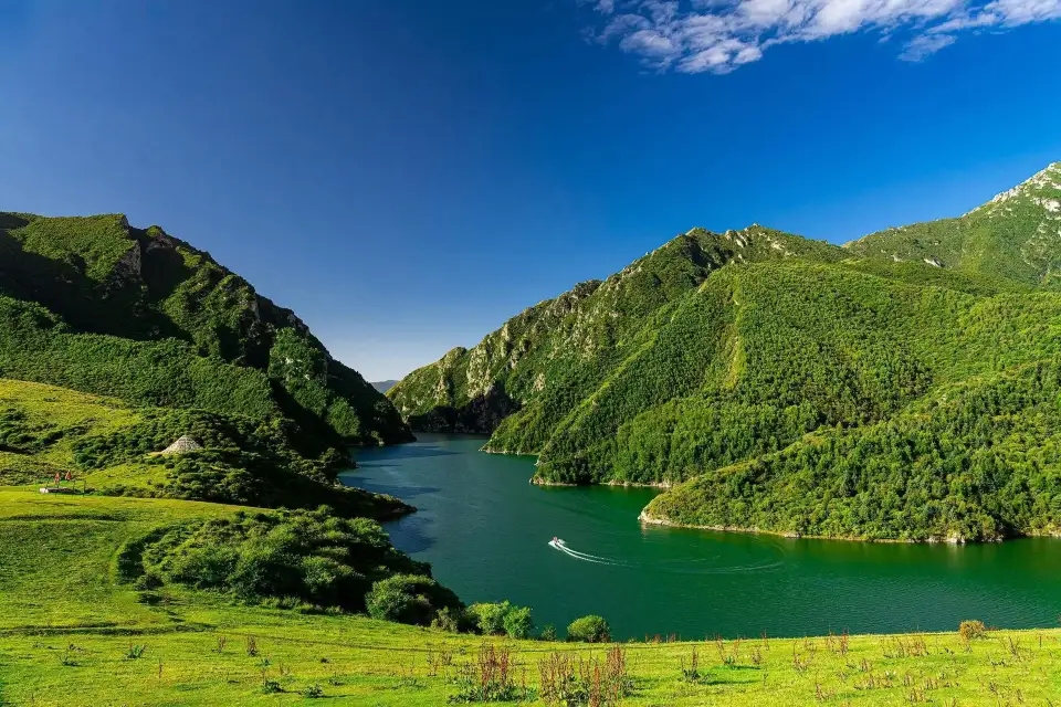 2_Yeliguan Scenic Area