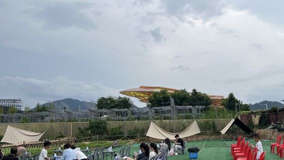 tian kong zhi cheng yan hua ying di