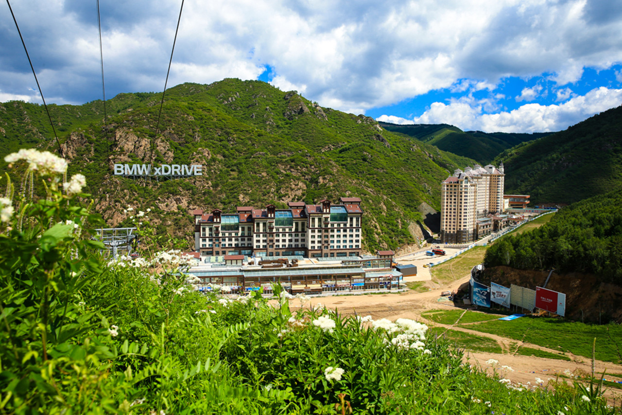 Wanlong Ski Resort