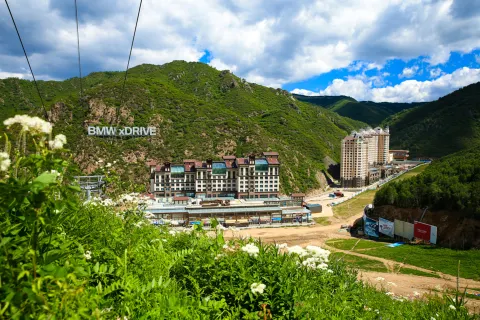 Wanlong Ski Resort