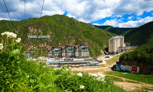 Wanlong Ski Resort