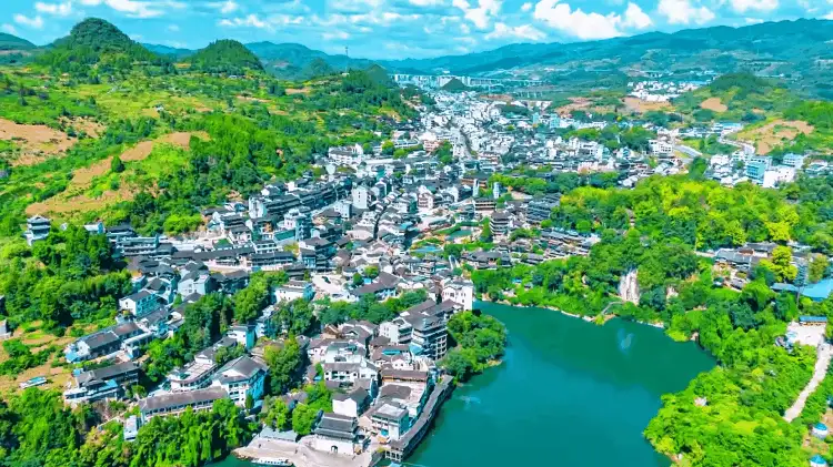 Best Time to Visit Furong Town