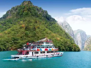 Lubuge "Little Three Gorges"