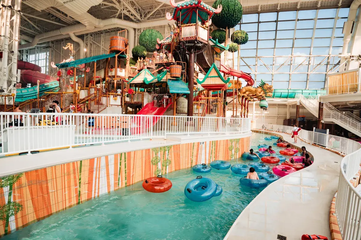 1_DreamWorks Water Park