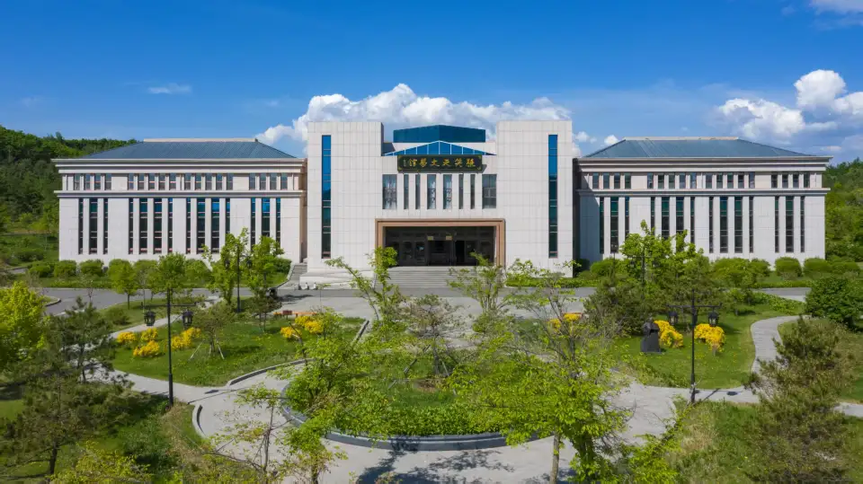 5_Liudingshan Cultural Tourism Area