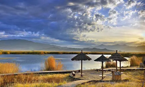 Kekesuri Lake