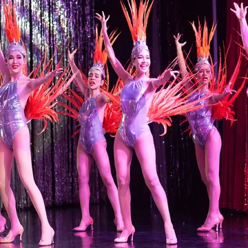 โชว์จากสาวประเภทสองที่กรุงเทพฯ