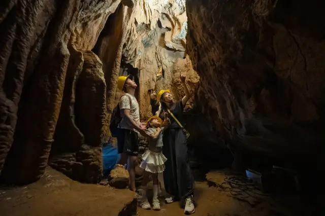 Tonglu Cave Exploration