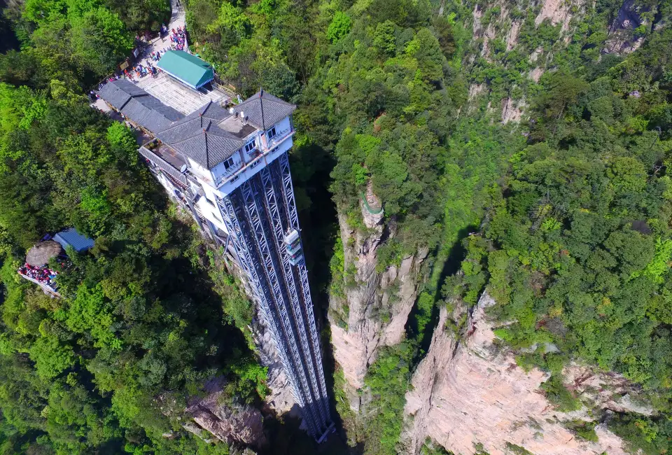 2_Bailong Elevator