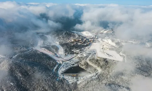 雲上草原滑雪場