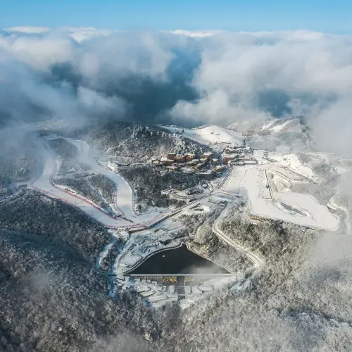 雲上草原滑雪場
