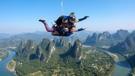 Skydiving in Zhaoqing