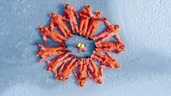 Altay Ice Floating Club