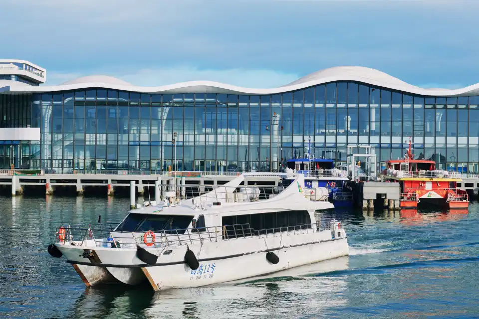 5_West Island