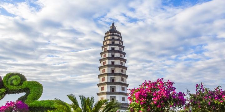 The Kaiyuan Temple Pagoda