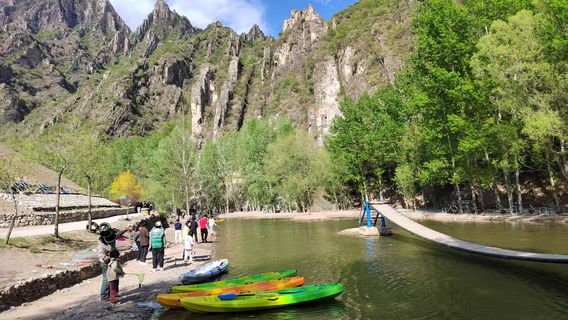 Gorge Water Village