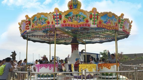 Ван Цуй Цуй-Площадь