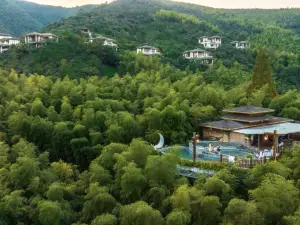 Tianmu Lake Yushui Hot Spring