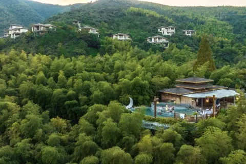 톈무후위수이 온천(천목호어수온천)