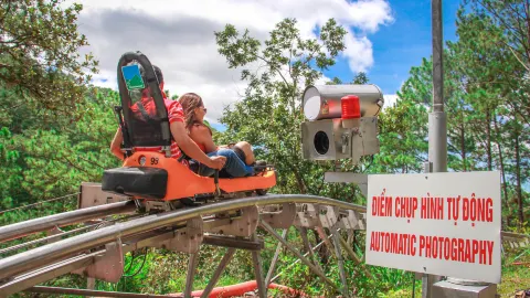 Datanla New Alpine Coaster attraction in ด่าหลัต