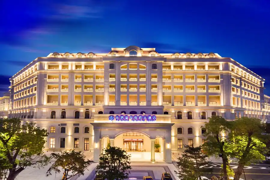 Hotels near Fuqingyonghong Hot Spring