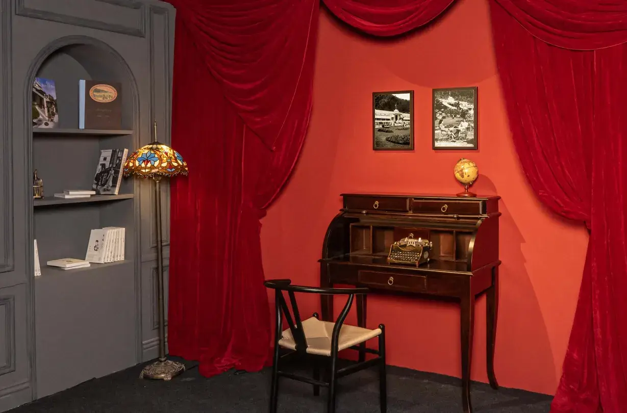 4_“Eileen Chang's Repulse Bay: Love, Upheaval, and the Beauty of Fragility” Exhibition