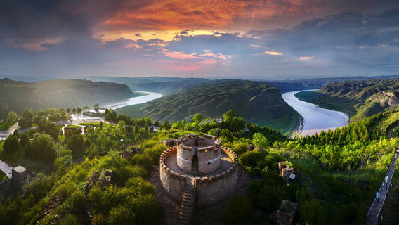 Yonghe Yellow River Qiankun Bay Scenic Area
