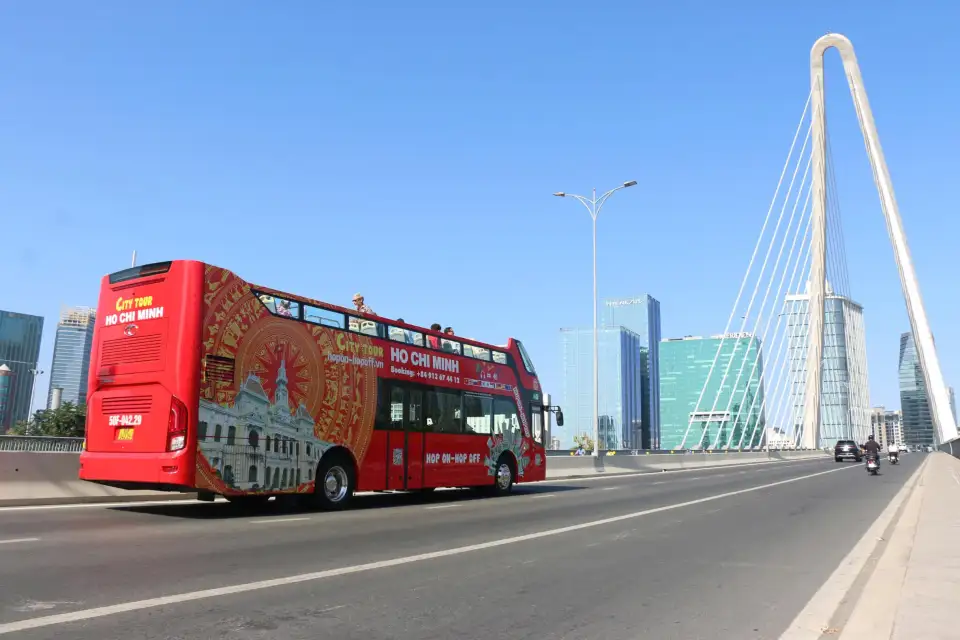4_Ho Chi Minh City Hop-on Hop-off Bus