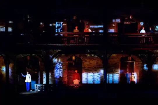 Hotels near He Garden