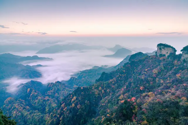 Sea of Clouds Sightseeing in Bazhong