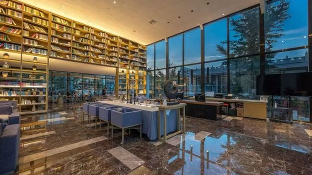 Mutianyu Great Wall Helicopter Experience Center