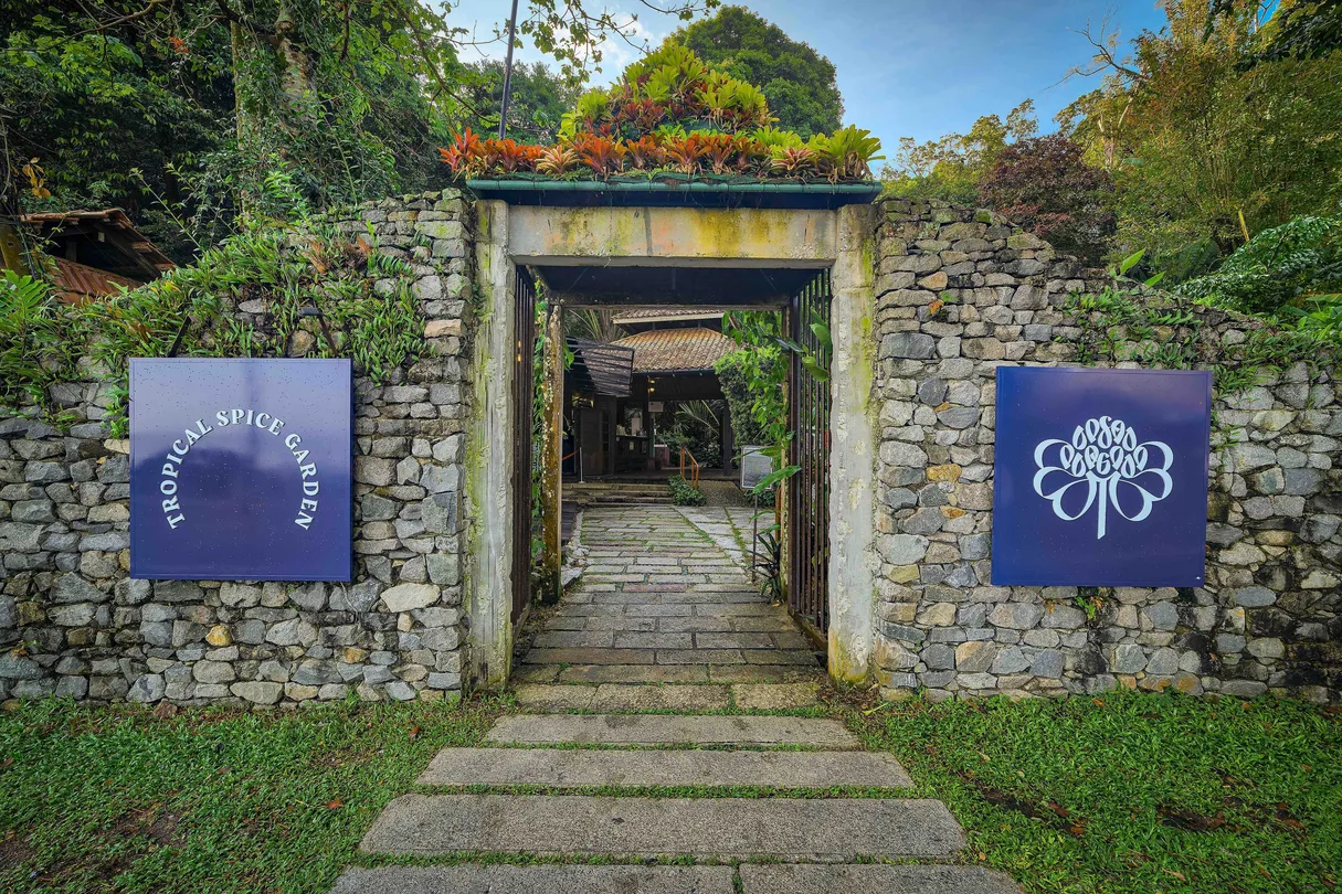 4_Tropical Spice Garden