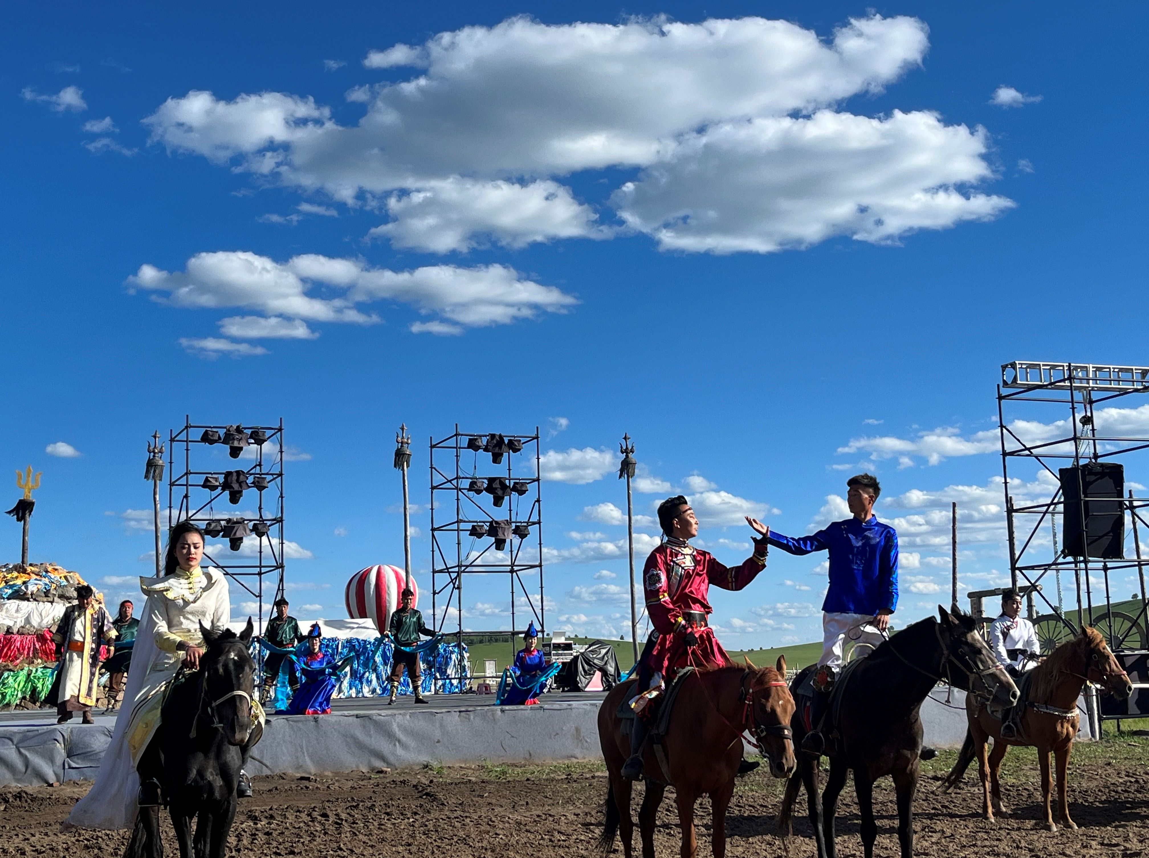 烏蘭布統之夜 | 烏蘭布統旅遊區